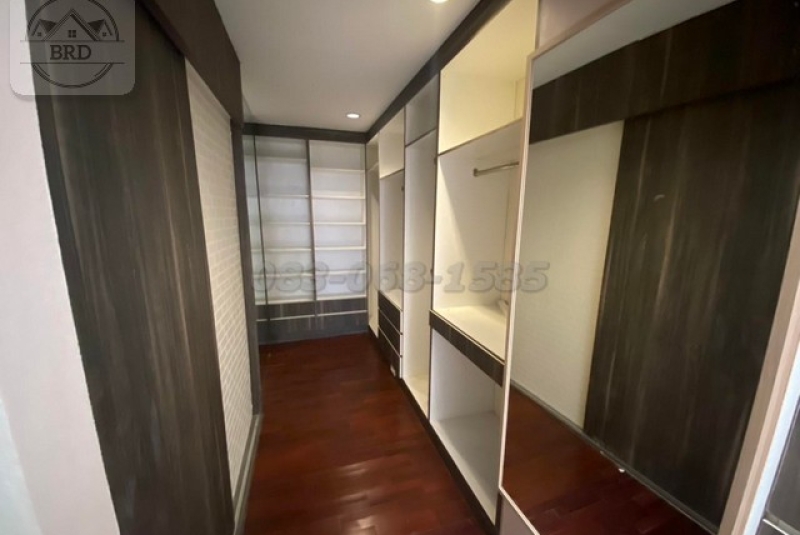 Walk-In Closet ห้องนอน Master ชั้น 3 (4)_0_BRD