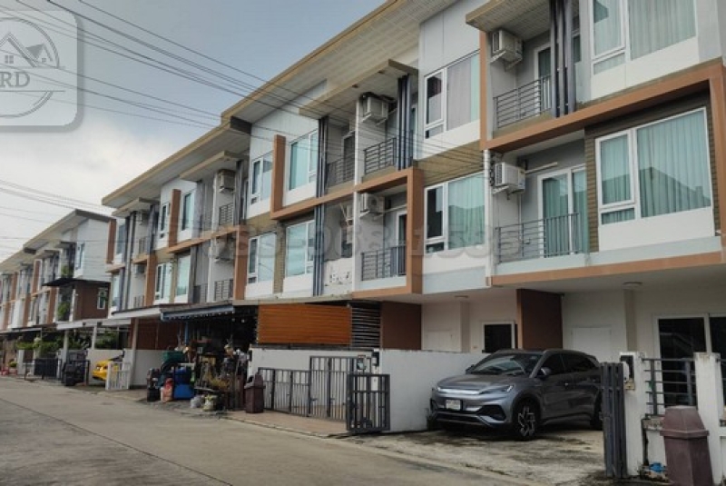 ขายถูกมากทาวน์โฮม3ชั้น Tust City เพียง 4.2 ล้านบาท ถนนงามวงศ์วาน25 ใกล้สวน80พรรษา 140 เมตร เมืองนนท์ จ.นนทบุรี
