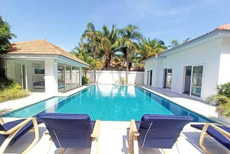 ขายpool villa บนเขาพระตำหนัก พัทยา คุ้มค่าการลงทุน คืนทุนเร็ว ยิว 8 % เนื้อที่ 816 ตรม. ขาย 48 ล้าน พัทยา บางละมุง ชลบุรี 20150