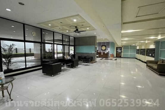 Baan-Prompong-condo-sale-Sukhumvit-39-lobby